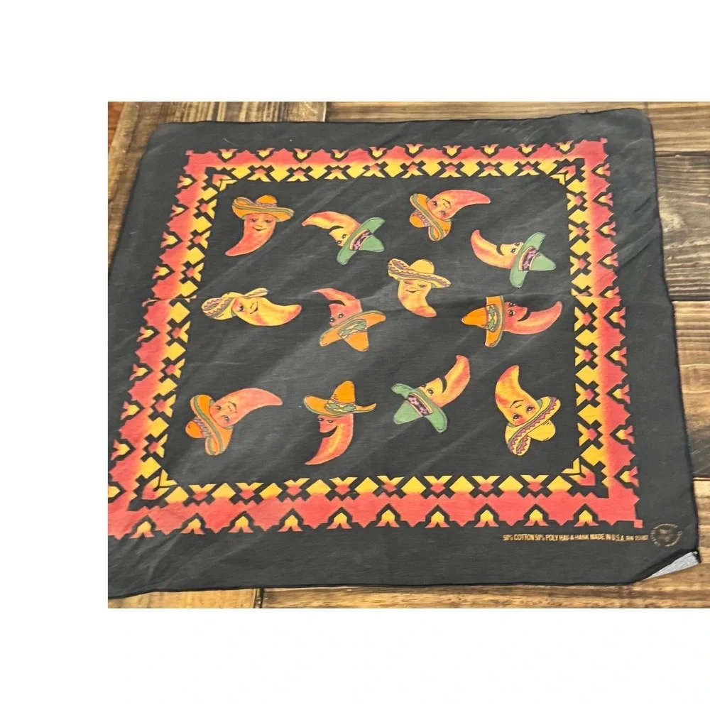 Vintage Hav-A-Hank Chili Pepper 80s Sombrero Bandana Black Red Made in USA 15187
